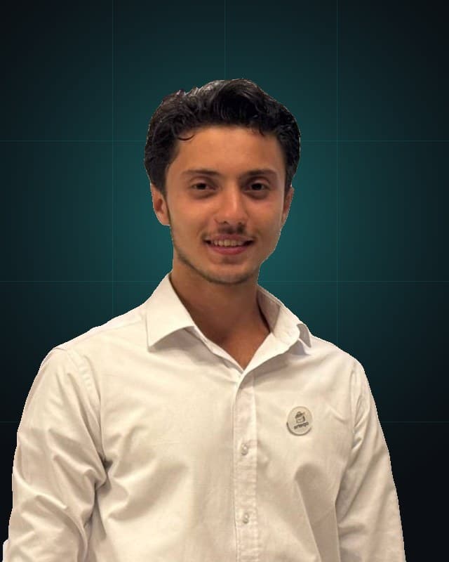 كريم شرف